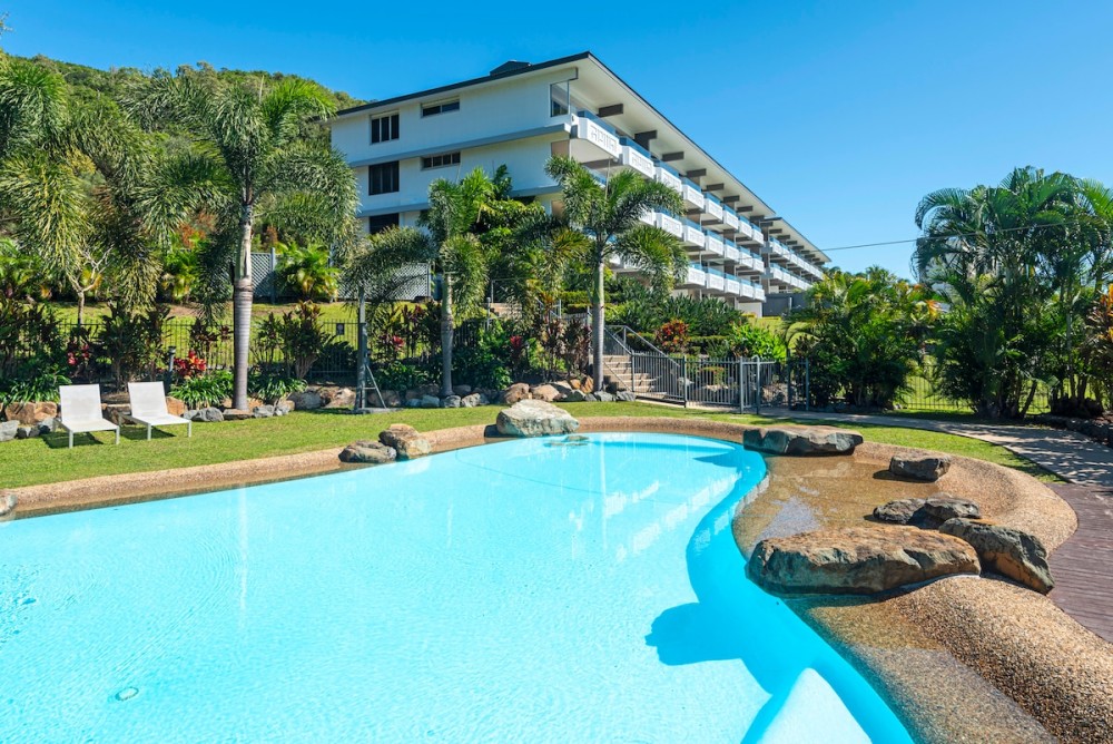 Lagoon 005 on Hamilton Island by HamoRent — photo 3