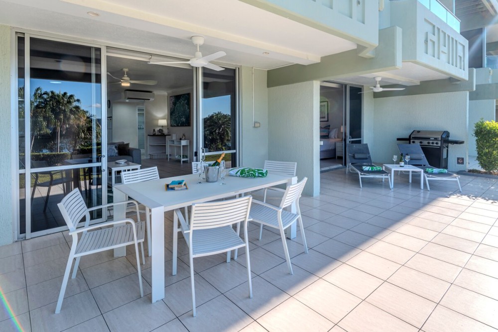 Lagoon 005 on Hamilton Island by HamoRent — photo 15