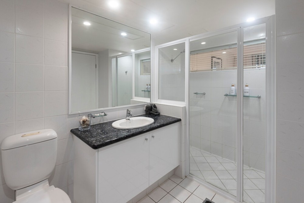 Lagoon 005 on Hamilton Island by HamoRent — photo 10