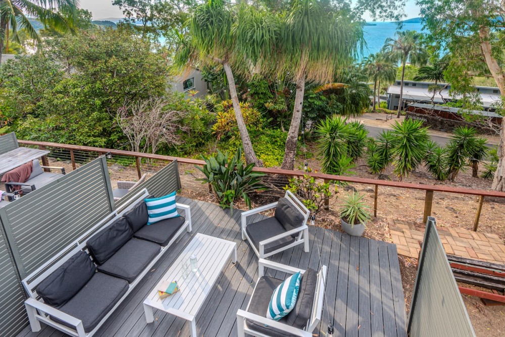 Sunset Waters 12 on Hamilton Island by HamoRent — photo 22