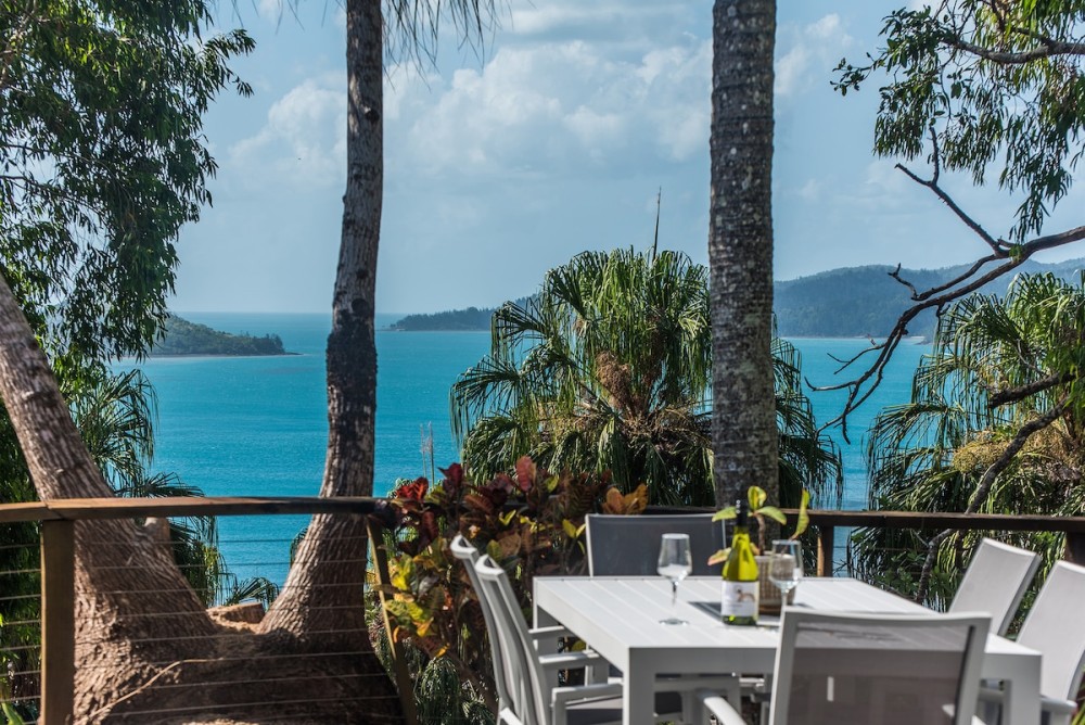 Sunset Waters 12 on Hamilton Island by HamoRent — photo 17