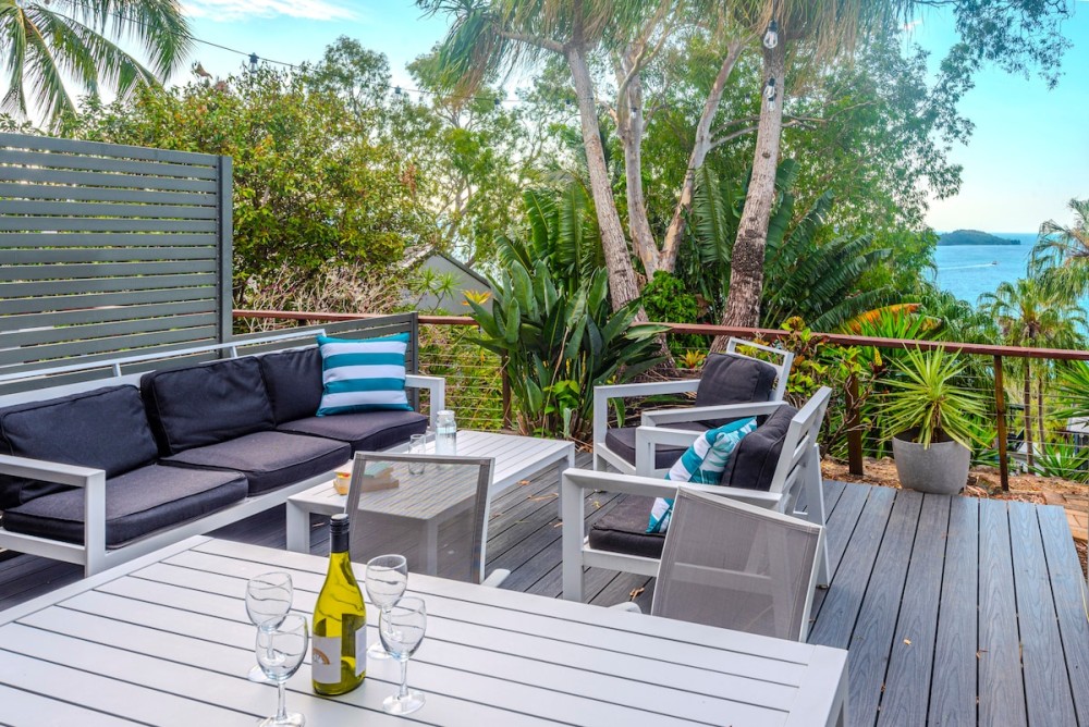 Sunset Waters 12 on Hamilton Island by HamoRent — photo 20