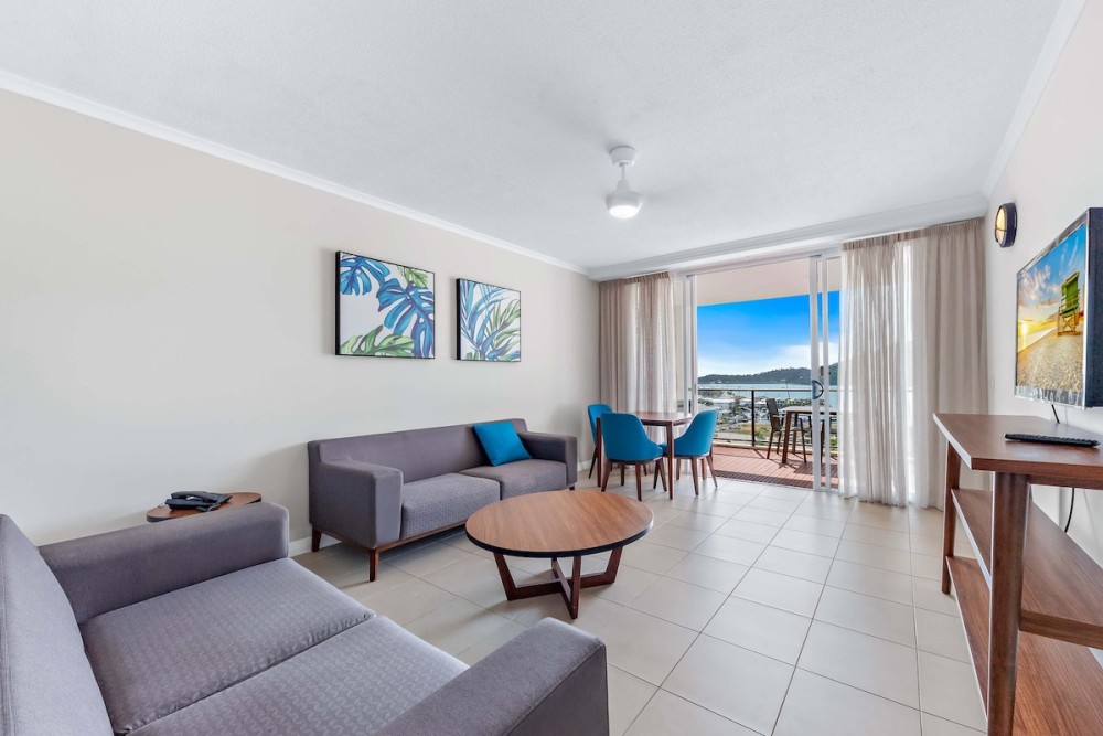 Harbour View King Suite with Spa — photo 8