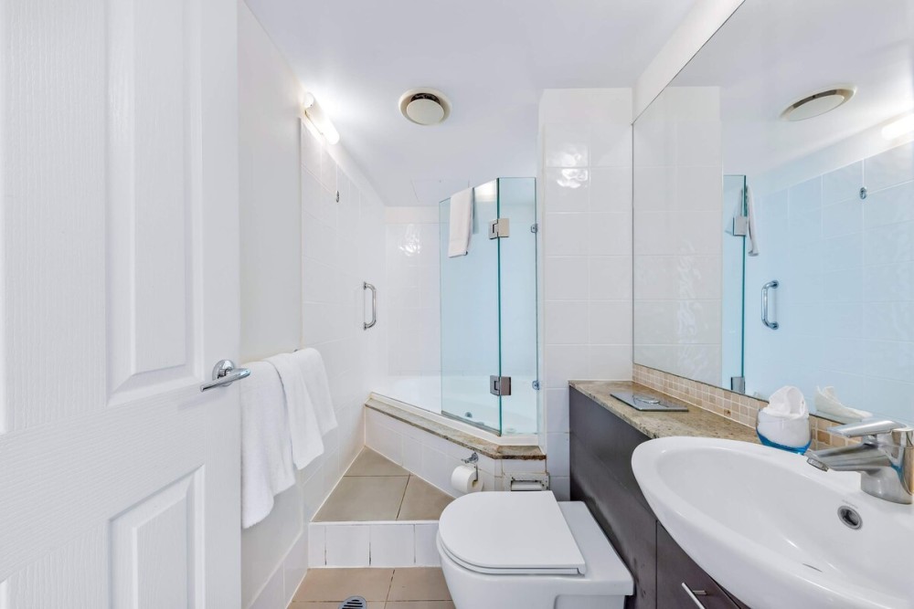 Harbour View King Suite with Spa — photo 3