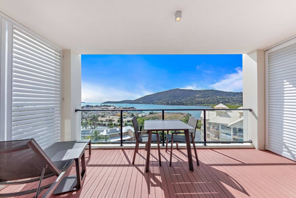 Harbour View King Suite with Spa — photo 2