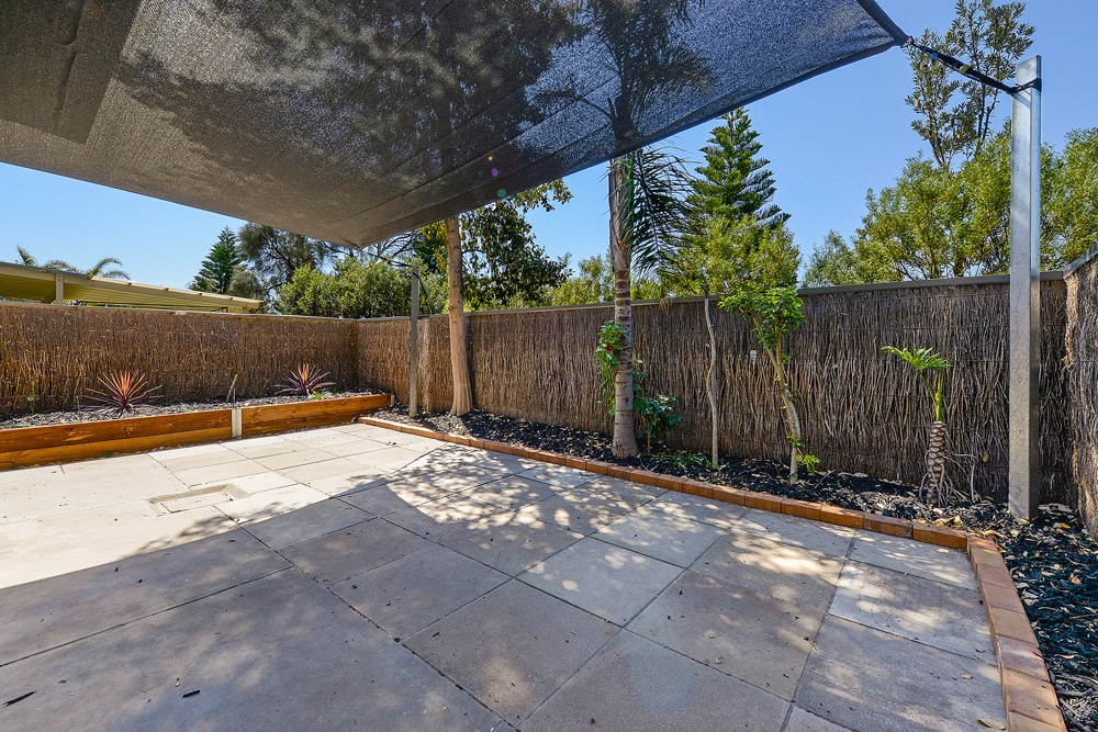 Sandpiper - Steps to Beach | BBQ | Courtyard | 3B — photo 16
