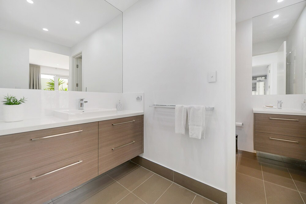 The Promenade - Beachfront in Henley Beach — photo 20