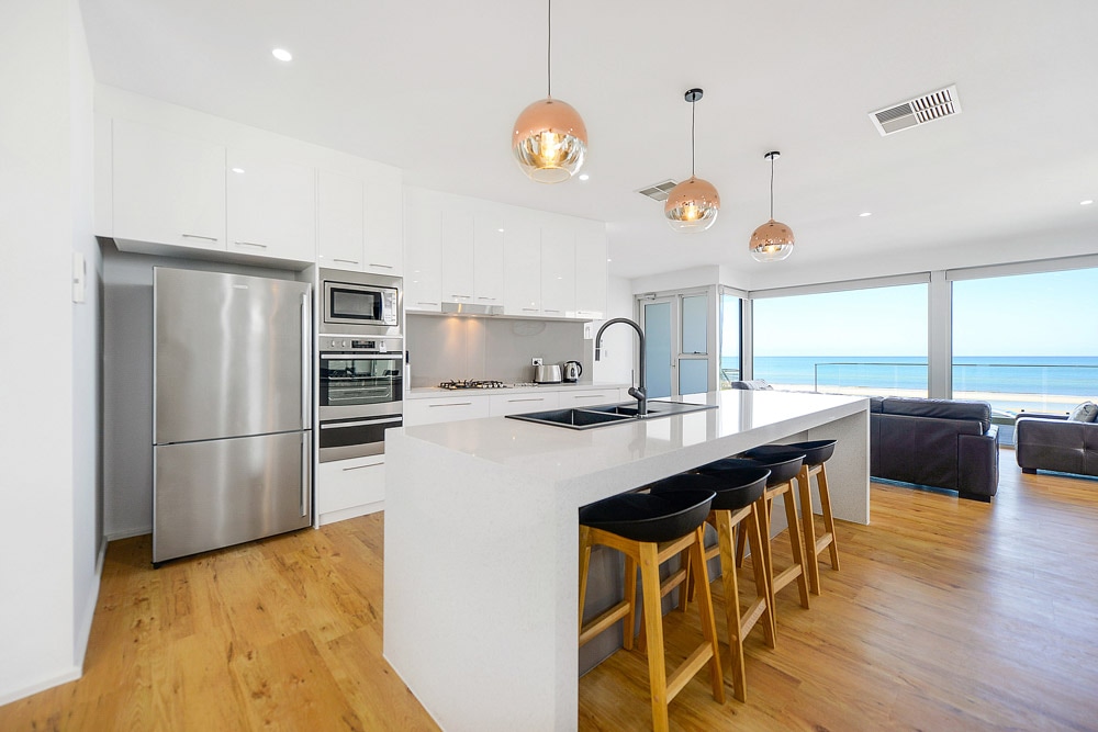 The Promenade - Beachfront in Henley Beach — photo 9