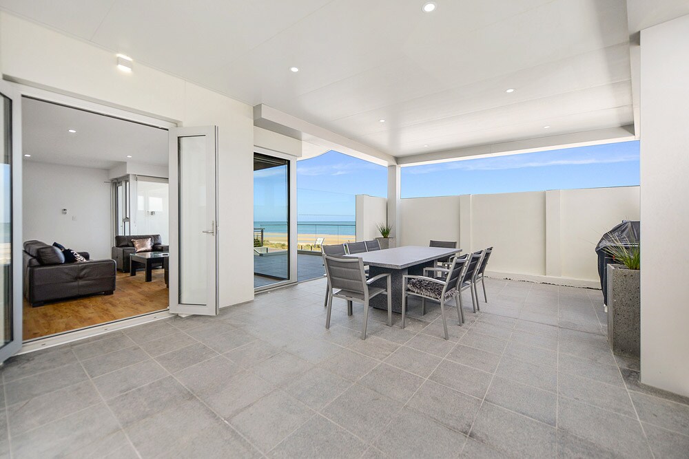 The Promenade - Beachfront in Henley Beach — photo 24
