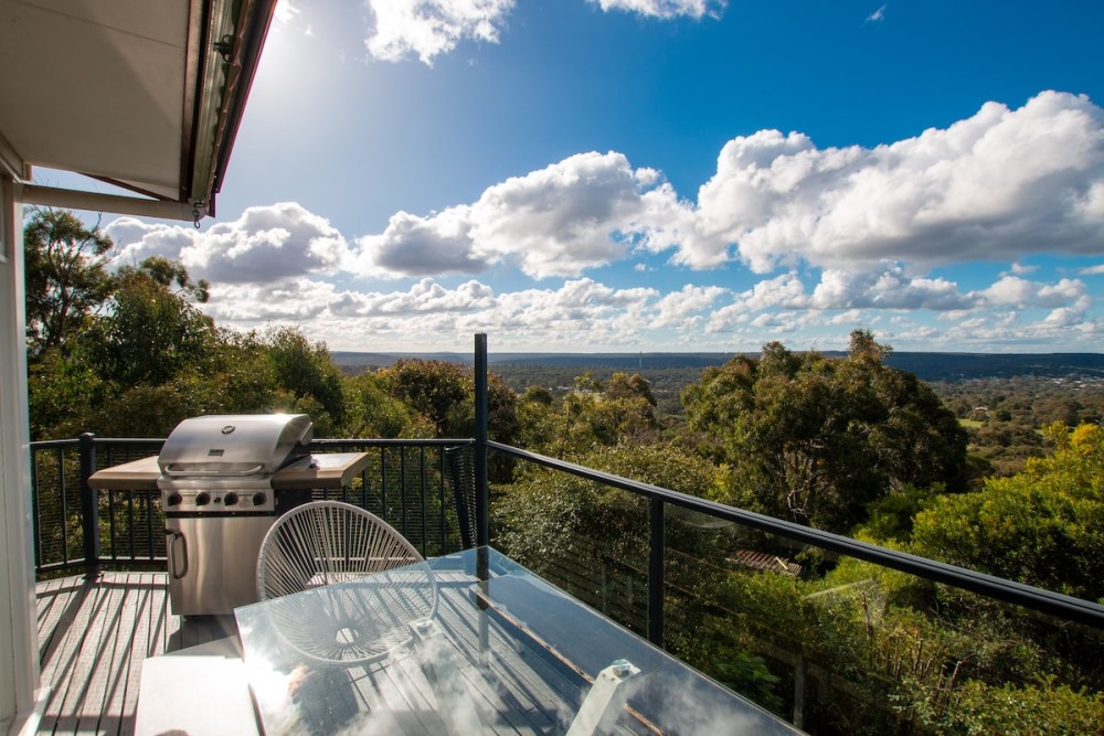 Blissful Valley Lookout - The home among the trees — photo 32