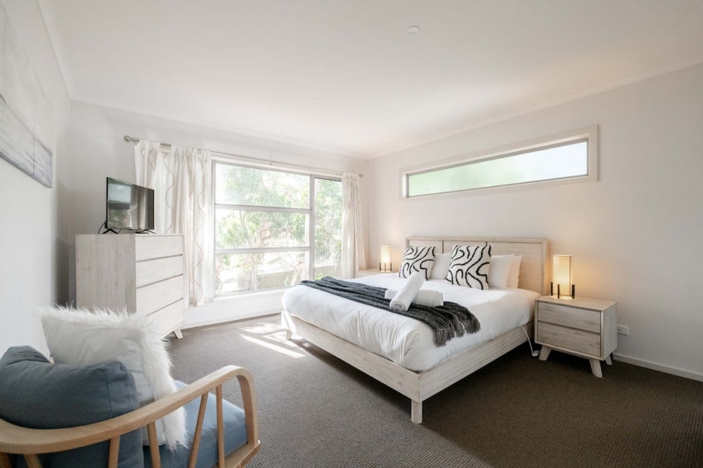 Coastal Oasis - Australian Bush Meets Surf Retreat — photo 14