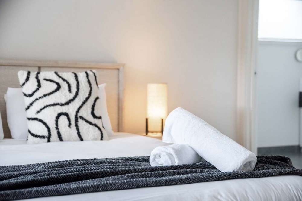 Coastal Oasis - Australian Bush Meets Surf Retreat — photo 16