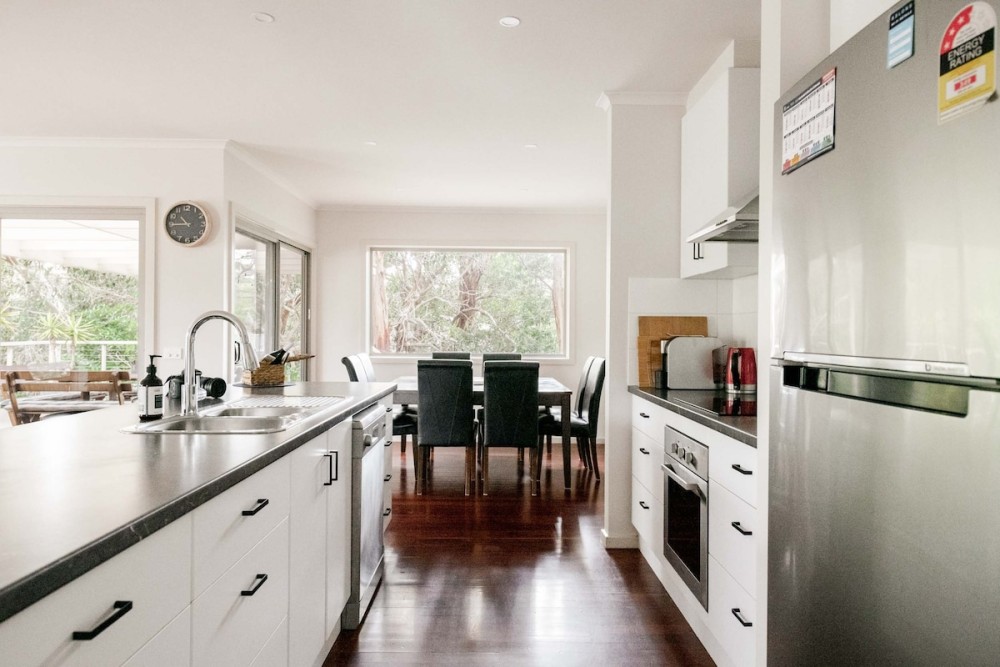 Coastal Oasis - Australian Bush Meets Surf Retreat — photo 10