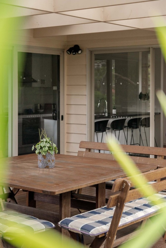 Coastal Oasis - Australian Bush Meets Surf Retreat — photo 36