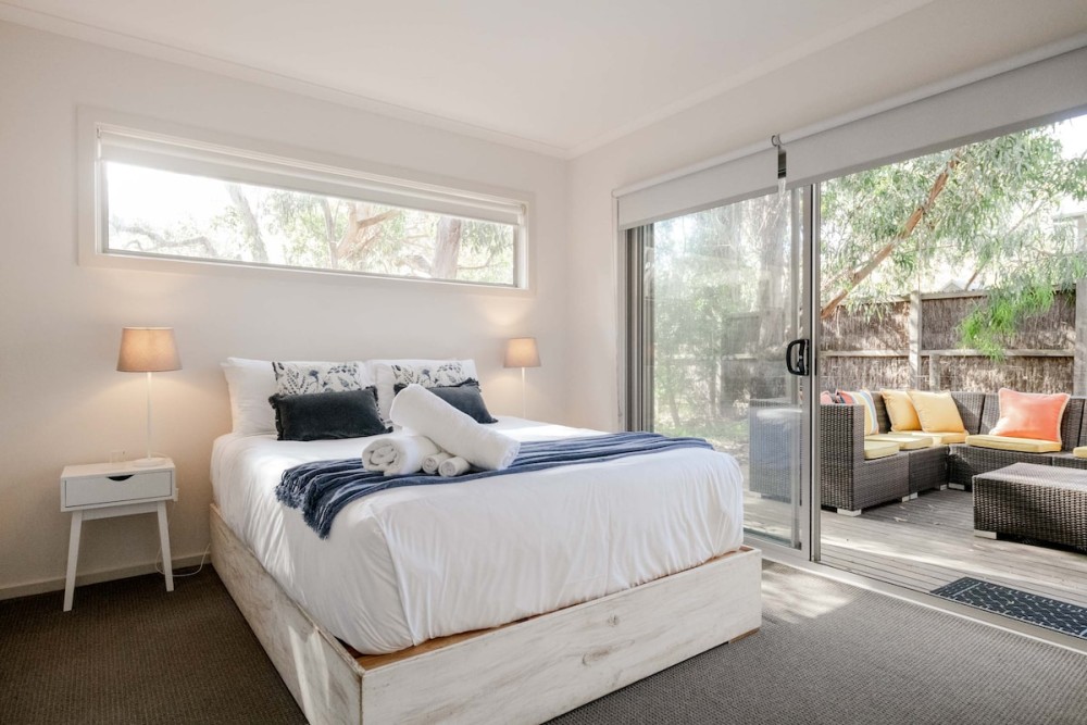 Coastal Oasis - Australian Bush Meets Surf Retreat — photo 20