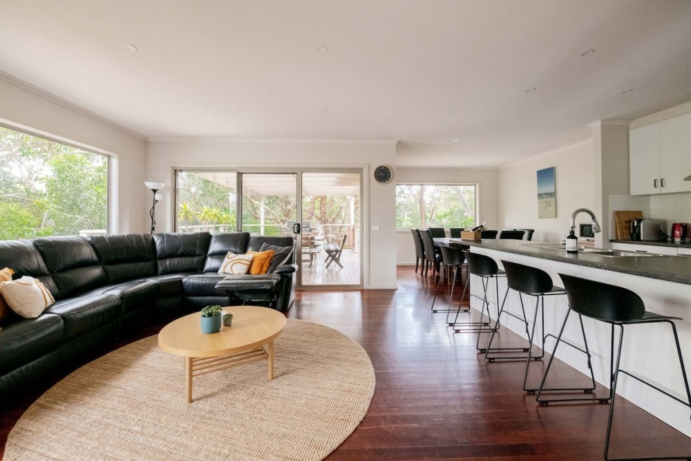 Coastal Oasis - Australian Bush Meets Surf Retreat — photo 5