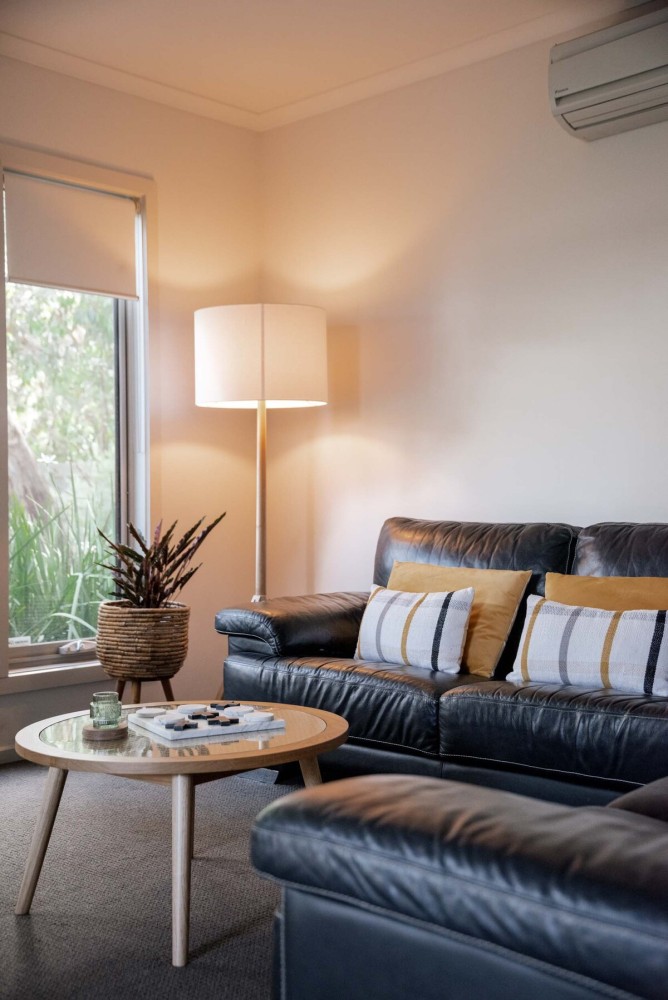 Coastal Oasis - Australian Bush Meets Surf Retreat — photo 8