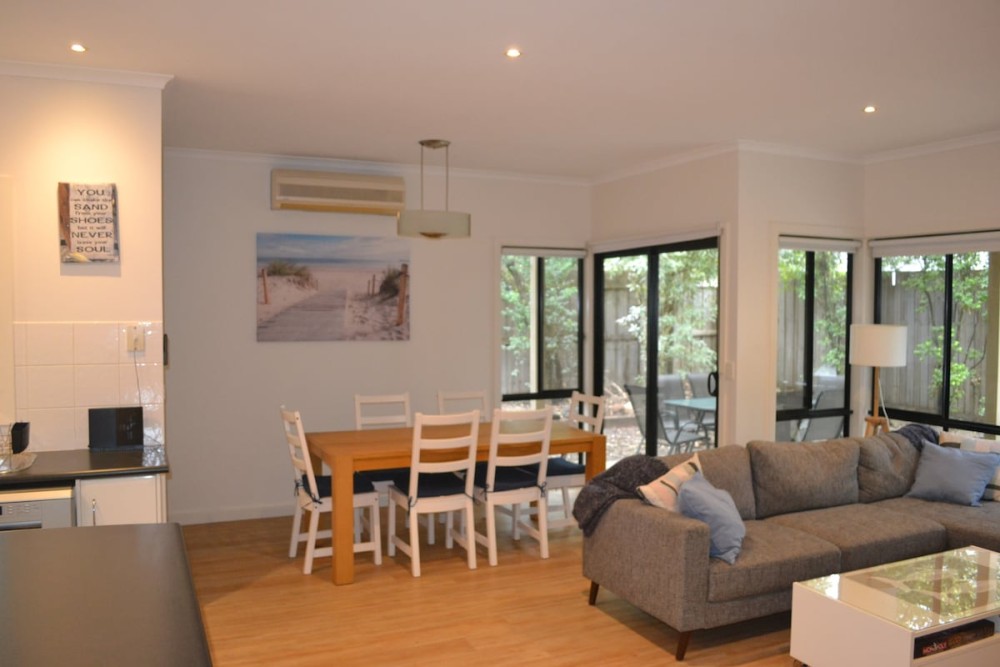 Family Beach Haven in Coastal Paradise — photo 11