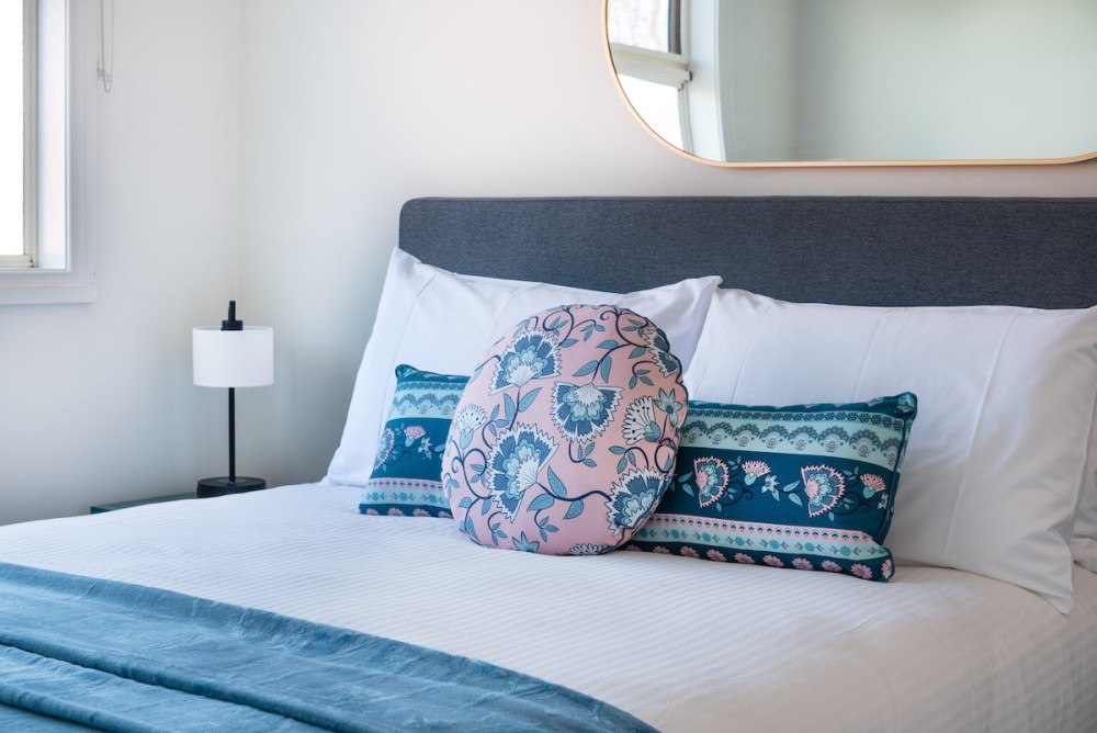 Stylish townhouse retreat, near Geelong Pako shops — photo 9