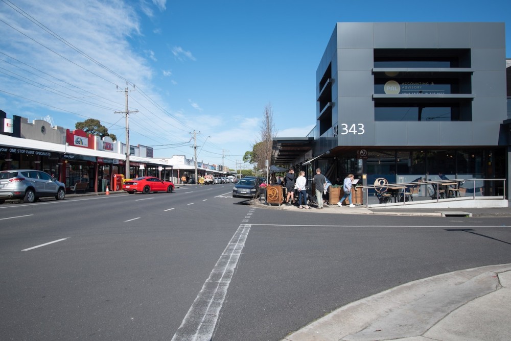 Stylish townhouse retreat, near Geelong Pako shops — photo 22