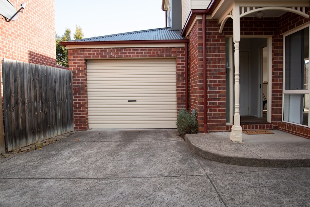 Stylish townhouse retreat, near Geelong Pako shops — photo 25
