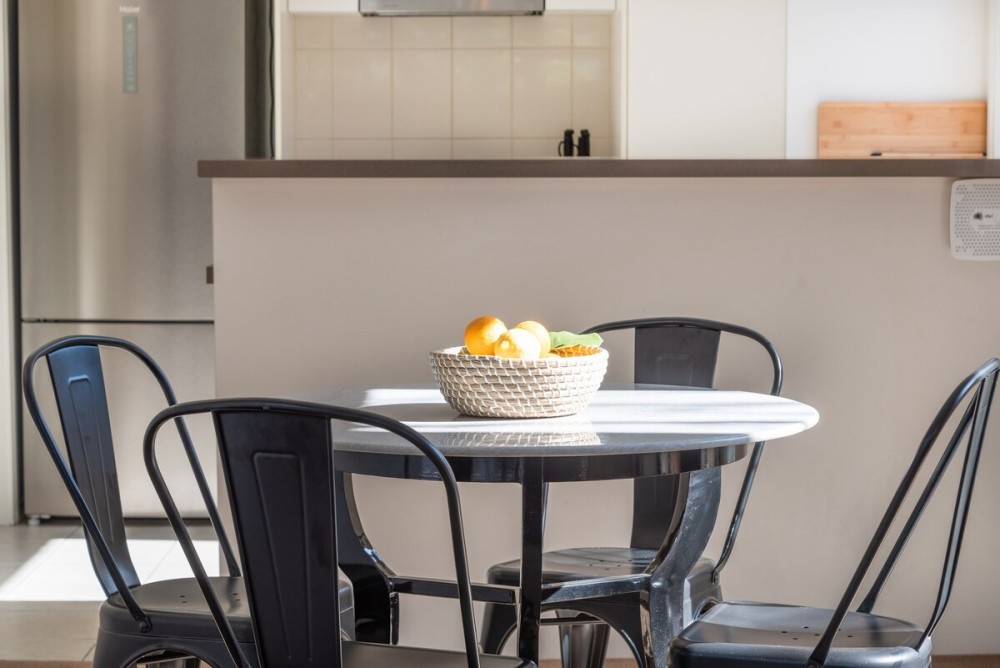 Stylish townhouse retreat, near Geelong Pako shops — photo 14