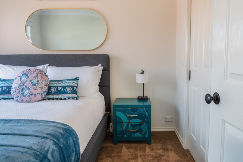 Stylish townhouse retreat, near Geelong Pako shops — photo 17