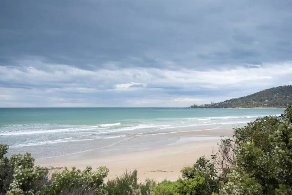 Lorne Oceanfront Living with Direct Beach Access — photo 18
