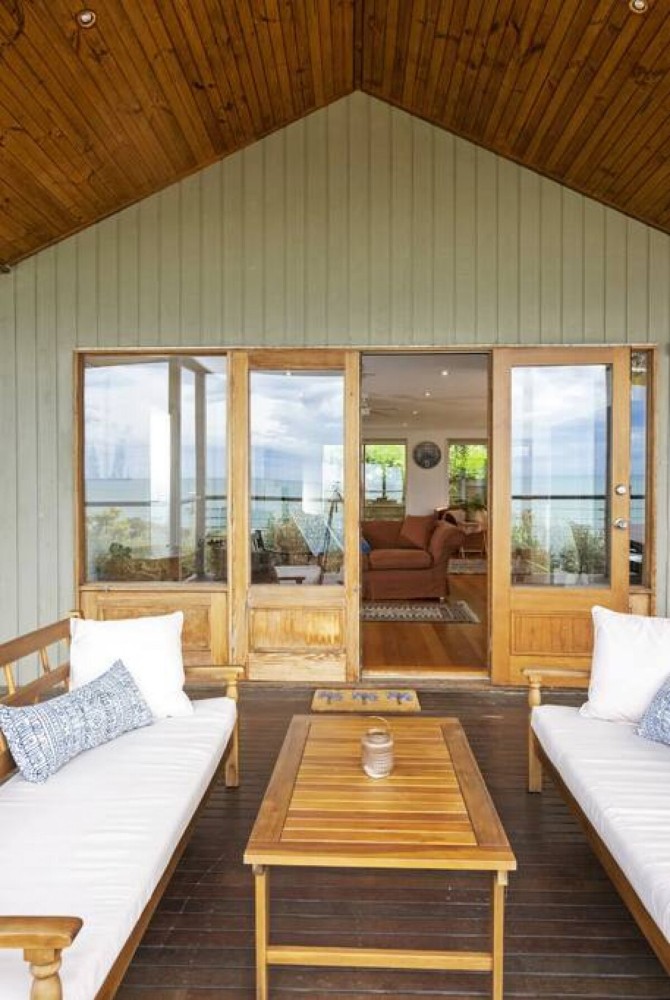 Lorne Oceanfront Living with Direct Beach Access — photo 21