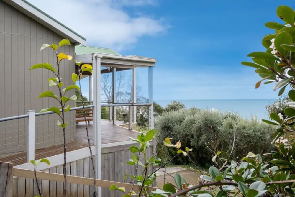 Lorne Oceanfront Living with Direct Beach Access — photo 26