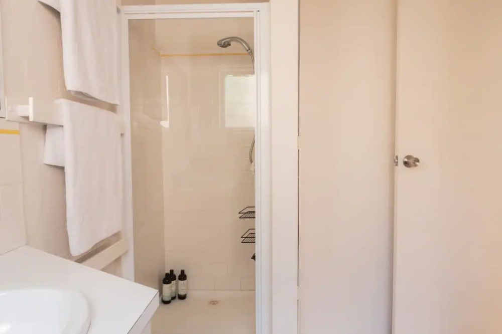 Oceanview at Front Beach, An Ideal Torquay Getaway — photo 21
