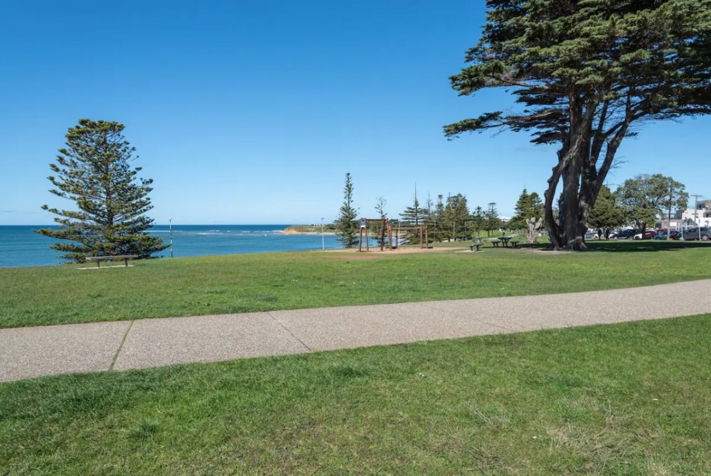 Oceanview at Front Beach, An Ideal Torquay Getaway — photo 4