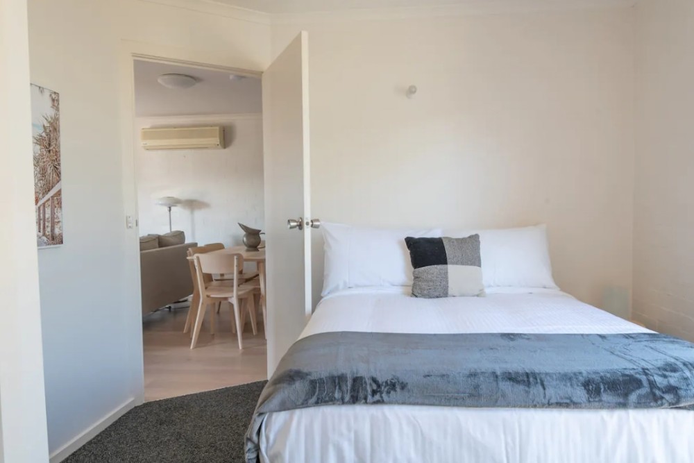 Oceanview at Front Beach, An Ideal Torquay Getaway — photo 14