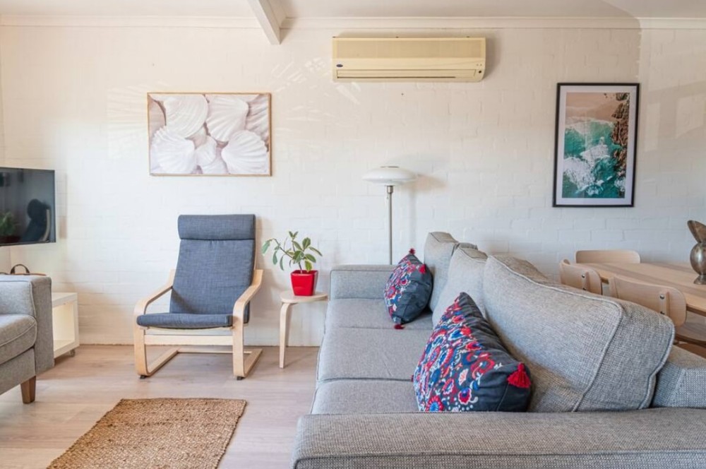 Oceanview at Front Beach, An Ideal Torquay Getaway — photo 2
