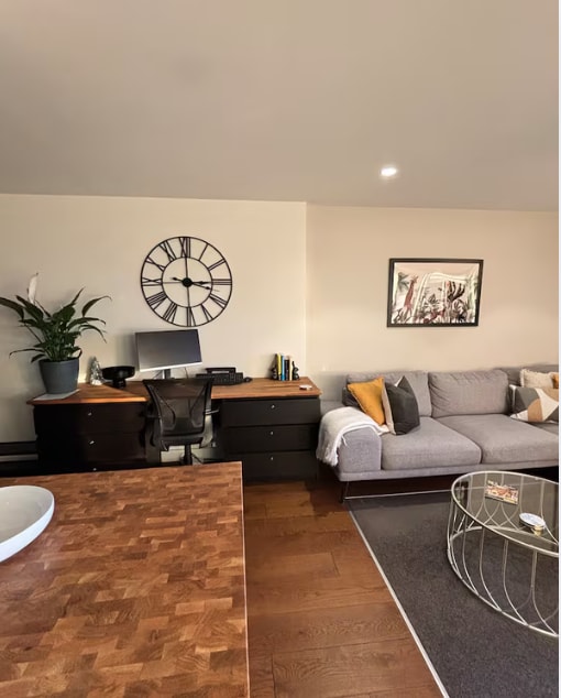 Centrally located 1-bedroom unit with balcony — photo 3