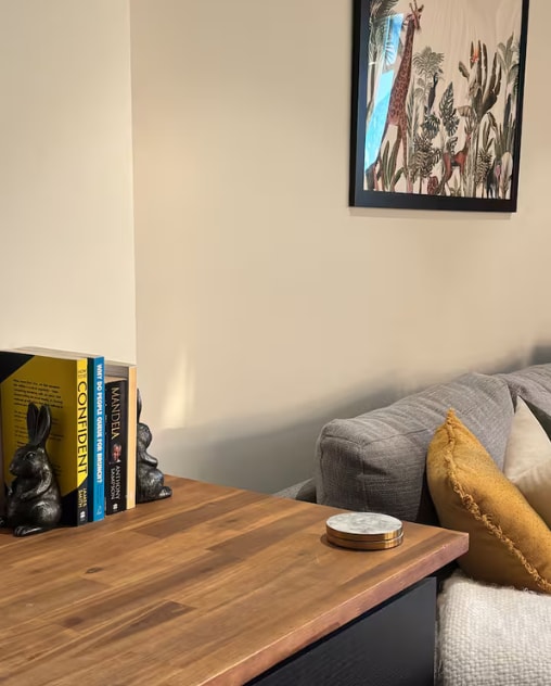 Centrally located 1-bedroom unit with balcony — photo 4