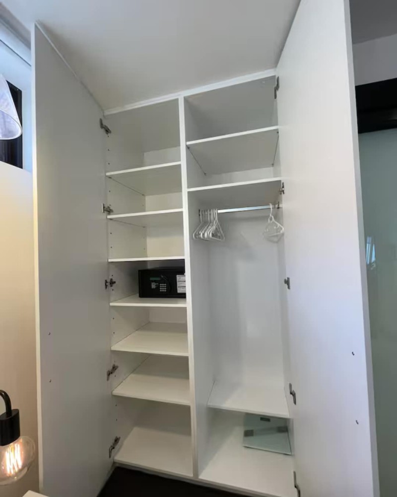 Centrally located 1-bedroom unit with balcony — photo 54