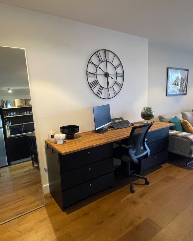 Centrally located 1-bedroom unit with balcony — photo 47