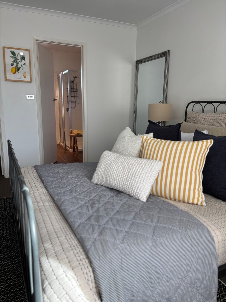 100m Highton Village - Peaceful 2 Bedroom — photo 11