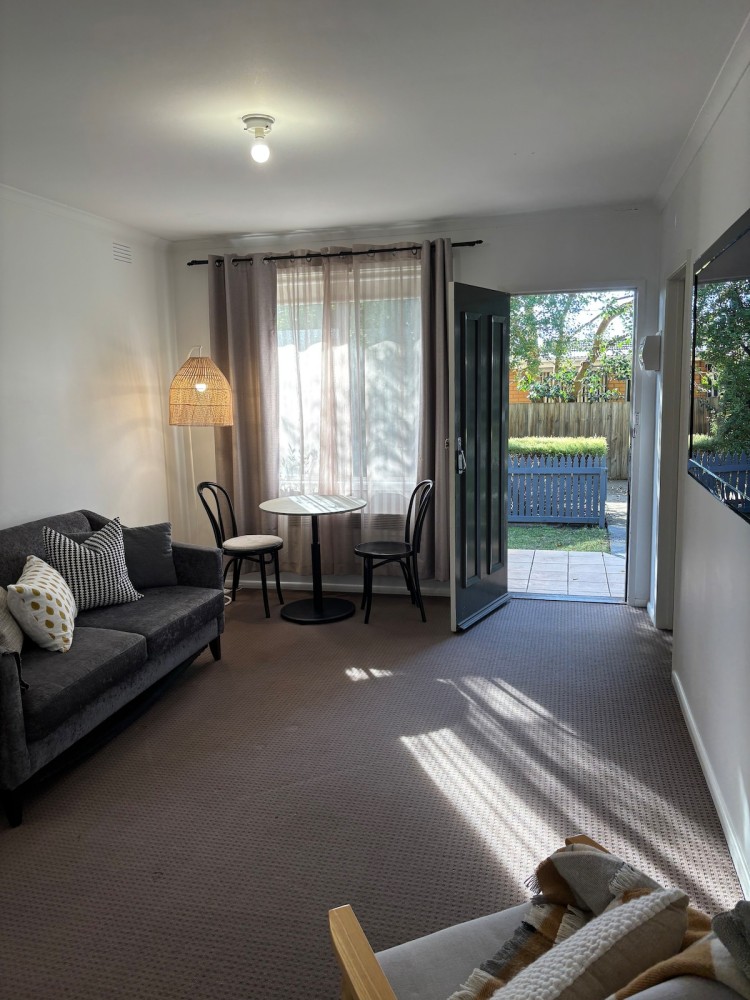 100m Highton Village - Peaceful 2 Bedroom — photo 7