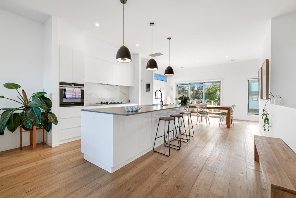 ALMA - sun filled stylish beach house — photo 10