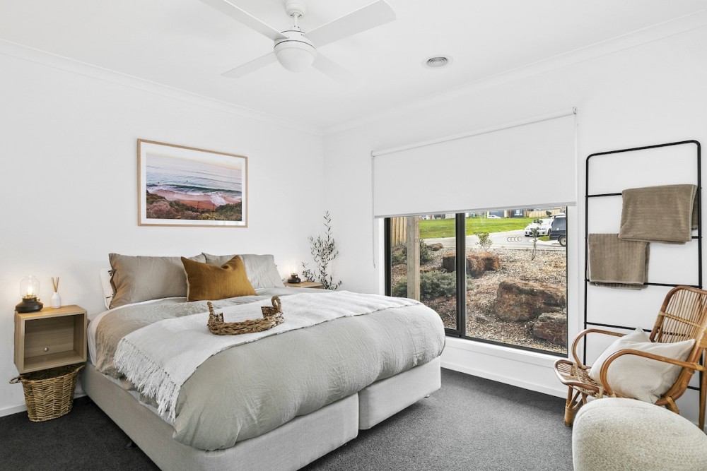 ALMA - sun filled stylish beach house — photo 18