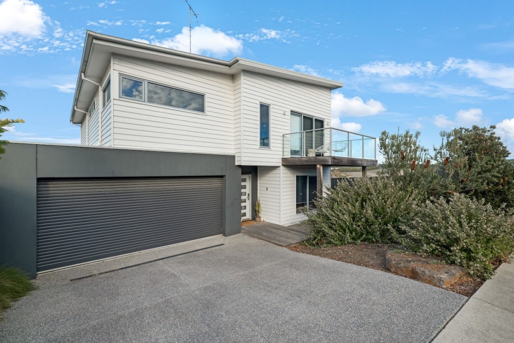 ALMA - sun filled stylish beach house — photo 36