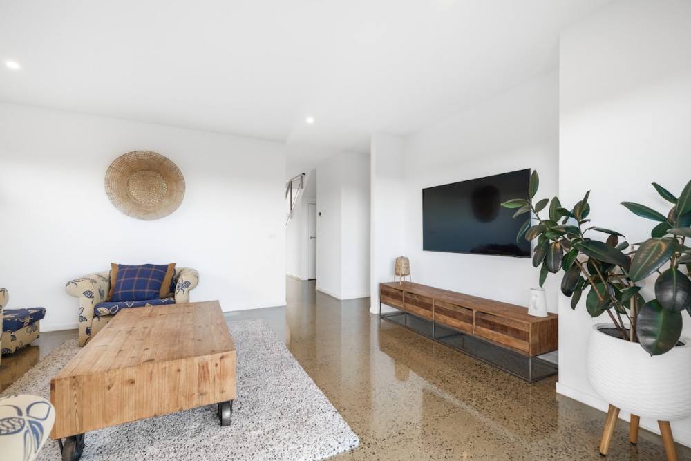 ALMA - sun filled stylish beach house — photo 7