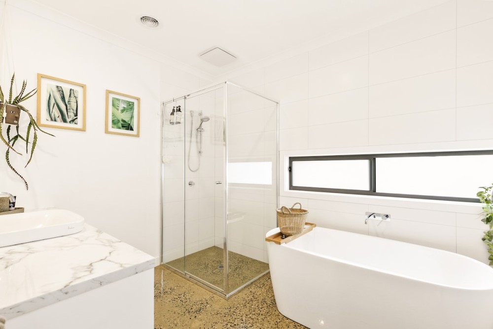 ALMA - sun filled stylish beach house — photo 26
