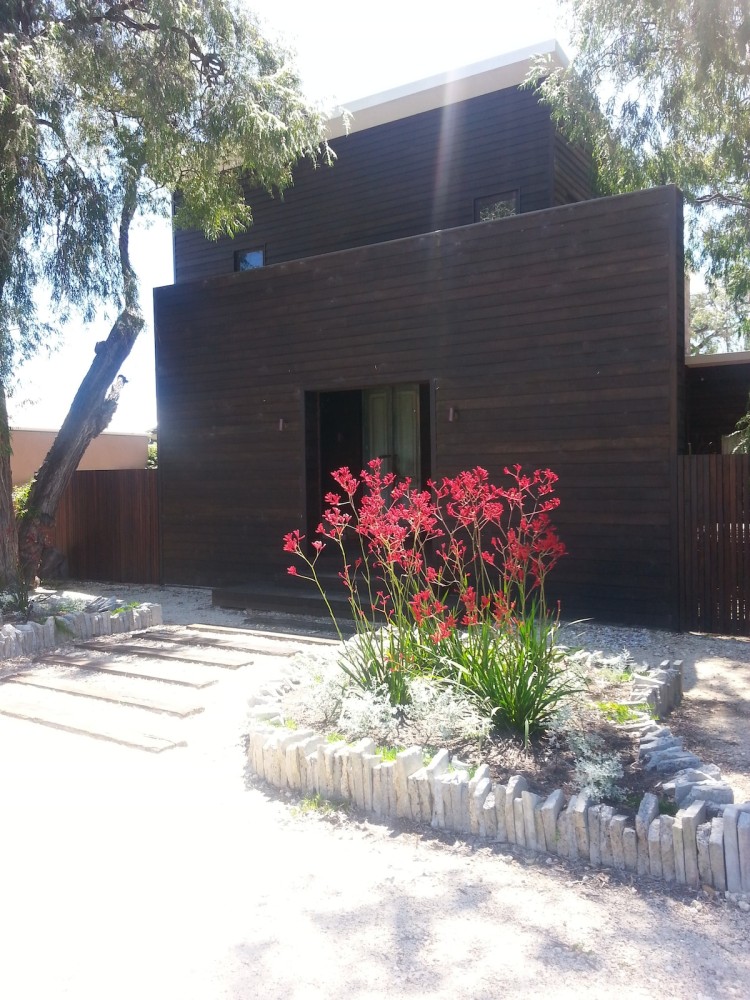 The Bach, Stylish Abode in Central Busselton — photo 16