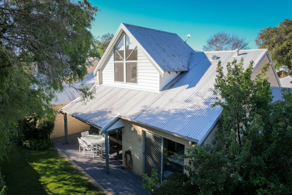 Beachside Villa Retreat - Resort Style Quindalup — photo 23
