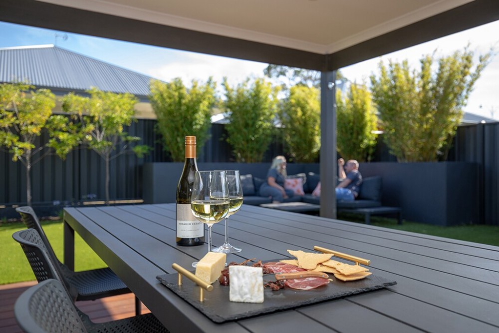 Kawana Retreat - modern Dunsborough holiday haven. — photo 31