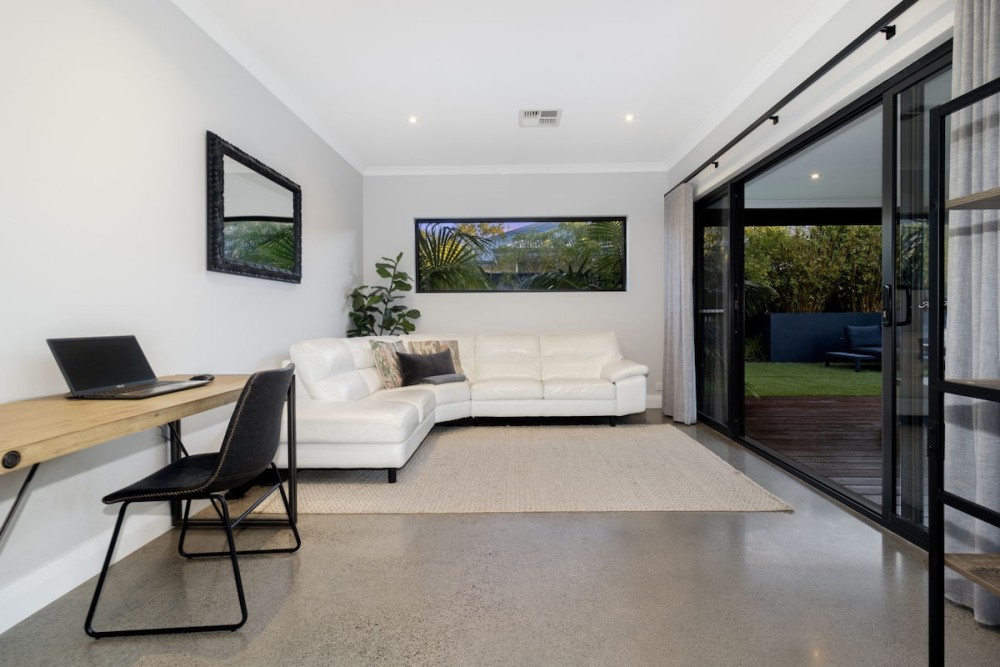 Kawana Retreat - modern Dunsborough holiday haven. — photo 4