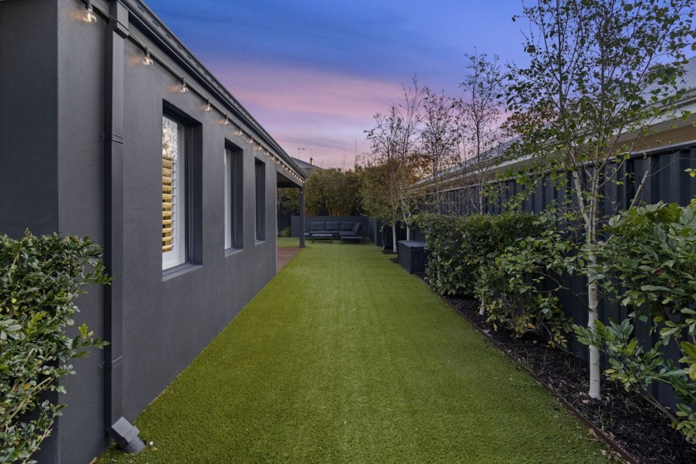 Kawana Retreat - modern Dunsborough holiday haven. — photo 37